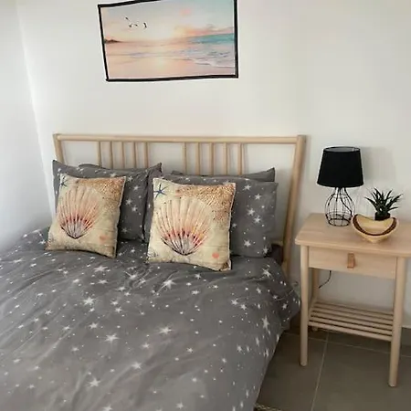 Luxury With Pool In Historical Town And Great Surfing Beaches