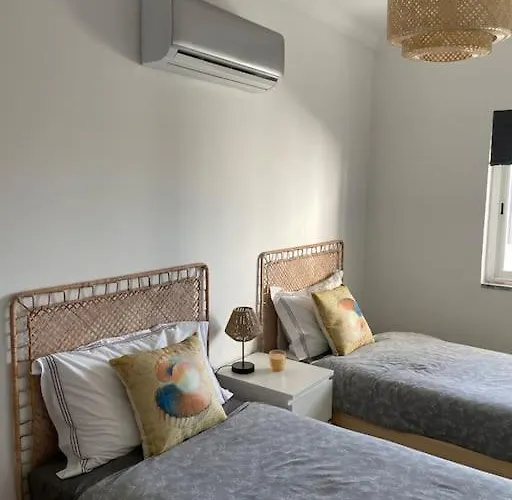 Luxury With Pool In Historical Town And Great Surfing Beaches Appartement Sagres