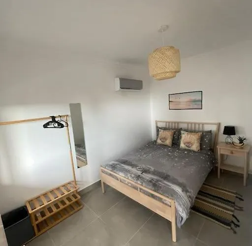 Appartement Luxury With Pool In Historical Town And Great Surfing Beaches *